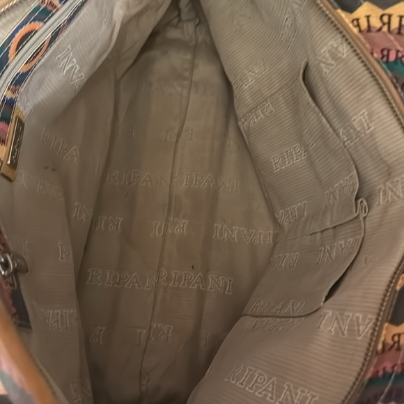 Unique pure designed by Ripani a European brand - Picture 5 of 6